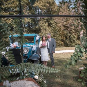 Grad Bogenšperk – poročno fotografiranje z starodobnikom