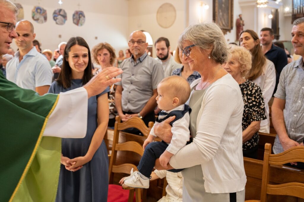 fotografiranje krstnega obreda · fotograf za krst Domžale
